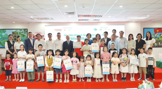 Lễ Tổng kết và Trao giải cuộc thi “Uơm Mầm Xanh, Gieo Hạnh Phúc”- Ảnh 1. Lễ Tổng kết và Trao giải cuộc thi “Uơm Mầm Xanh, Gieo Hạnh Phúc”- Ảnh 1.