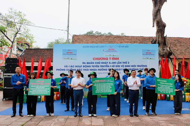 Ra mắt 03 đội hình tình nguyện: Đội hình Sắc xanh tình nguyện – sạch từ ngõ tới phố; Đội hình "Thanh niên hành động – Nói không với rác thải nhựa"; Đội hình "Mùa hè tình nguyện xanh". Ra mắt 03 đội hình tình nguyện: Đội hình Sắc xanh tình nguyện – sạch từ ngõ tới phố; Đội hình "Thanh niên hành động – Nói không với rác thải nhựa"; Đội hình "Mùa hè tình nguyện xanh".