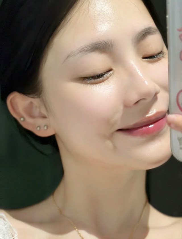 Cẩn thận: Thứ kem dưỡng "thần thánh" này có thể khiến da bạn đen sạm dưới nắng!- Ảnh 1. Cẩn thận: Thứ kem dưỡng "thần thánh" này có thể khiến da bạn đen sạm dưới nắng!- Ảnh 1.