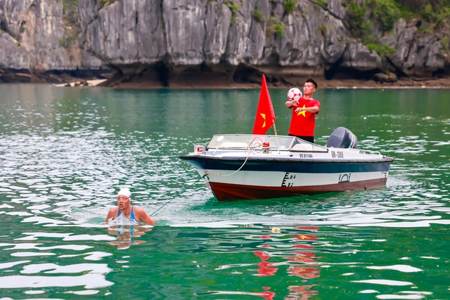 Đỗ Kim Phúc, Ánh Viên thiết lập kỷ lục Việt Nam với màn kết hợp chưa từng có- Ảnh 1. Đỗ Kim Phúc, Ánh Viên thiết lập kỷ lục Việt Nam với màn kết hợp chưa từng có- Ảnh 1.