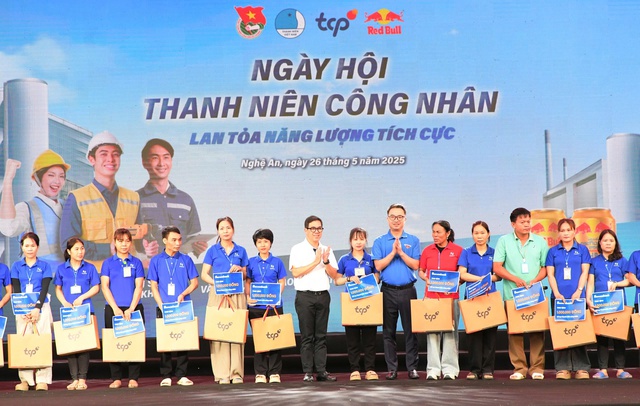 Sôi nổi Ngày hội “Thanh niên công nhân – Lan toả năng lượng tích cực” năm 2025 tại Nghệ An- Ảnh 1.
