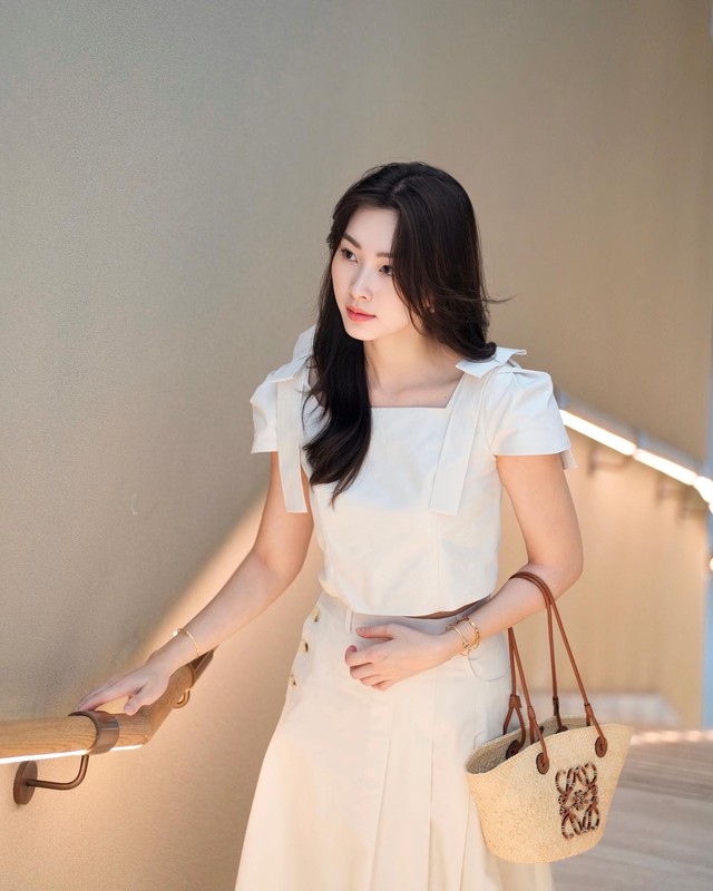 Phải công nhận mỹ nhân Việt mặc chân váy dài quá đẹp, chị em nên tham khảo để ngày càng sành điệu hơn- Ảnh 7.