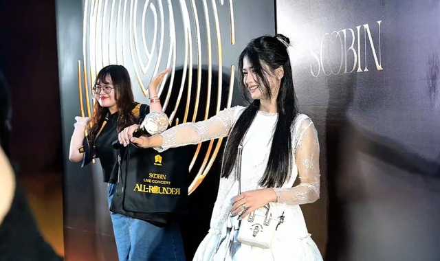 Đại hội công chúa, tiểu thư xúng xinh đi xem Hoàng tử SOOBIN hát- Ảnh 13. Đại hội công chúa, tiểu thư xúng xinh đi xem Hoàng tử SOOBIN hát- Ảnh 13.