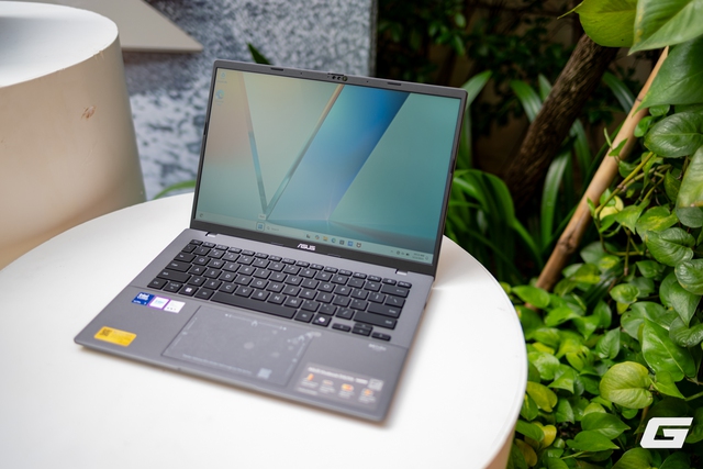 Cận cảnh ASUS Vivobook S14/S16 mới: Mỏng nhẹ cao cấp hơn, hiệu năng được tăng cường, giá từ hấp dẫn- Ảnh 5. Cận cảnh hi88.con mới: Mỏng nhẹ cao cấp hơn, hiệu năng được tăng cường, giá từ hấp dẫn- Ảnh 5.