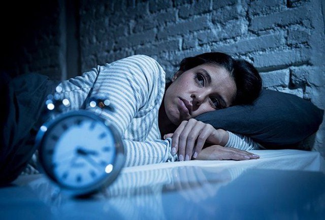 Ngày nào cũng tỉnh dậy vào khung giờ này chứng tỏ phổi đã bị tổn thương, nếu có thêm 6 dấu hiệu thì phải đi khám ngay- Ảnh 1.