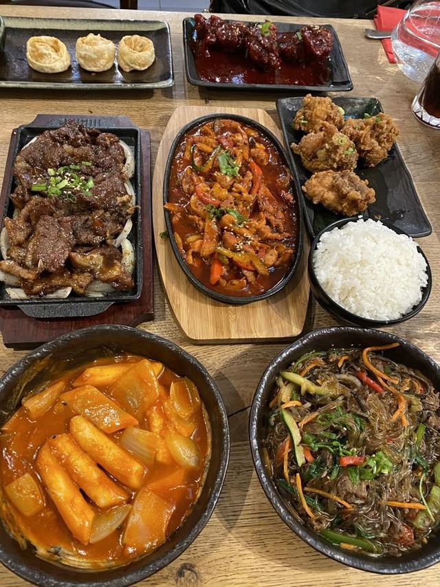 Ăn thịt nướng xong thấy tội lỗi: Dấu hiệu bạn đã sống quá lâu trong nỗi sợ thiếu tiền- Ảnh 1. Ăn thịt nướng xong thấy tội lỗi: Dấu hiệu bạn đã sống quá lâu trong nỗi sợ thiếu tiền- Ảnh 1.