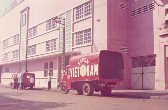 Là tỷ phú từ những năm 40s của thế kỷ trước, ông hoàng xà bông Việt có tuyệt chiêu kinh doanh khiến hậu bối vẫn phải "ngả mũ" kính nể!- Ảnh 4. Là tỷ phú từ những năm 40s của thế kỷ trước, ông hoàng xà bông Việt có tuyệt chiêu kinh doanh khiến hậu bối vẫn phải "ngả mũ" kính nể!- Ảnh 4.