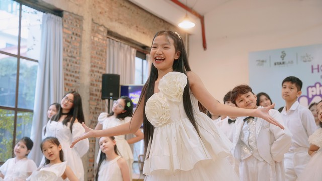 "Giáo sư Xoay" Đinh Tiến Dũng: Chúng tôi rất trân trọng những lời góp ý của anh Đăng- Ảnh 2. "Giáo sư Xoay" Đinh Tiến Dũng: Chúng tôi rất trân trọng những lời góp ý của anh Đăng- Ảnh 2.