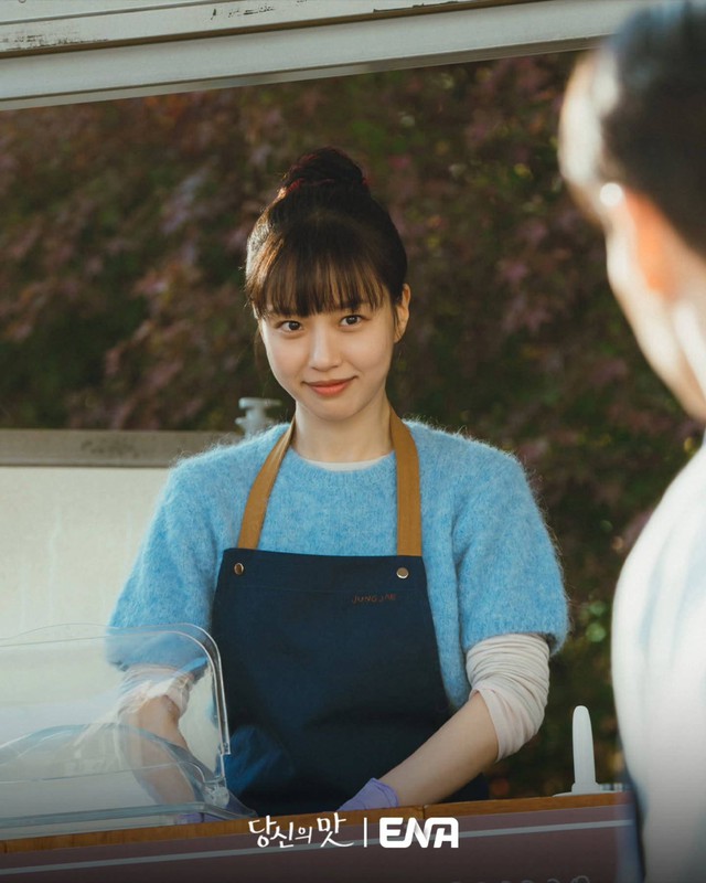 Phim Hàn Quốc hot trên Netflix: Mê hoặc bằng những cảnh nấu nướng mãn nhãn, gợi nhớ tới huyền thoại "Tôi là Kim Sam Soon"- Ảnh 3. Phim Hàn Quốc hot trên Netflix: Mê hoặc bằng những cảnh nấu nướng mãn nhãn, gợi nhớ tới huyền thoại "Tôi là Kim Sam Soon"- Ảnh 3.