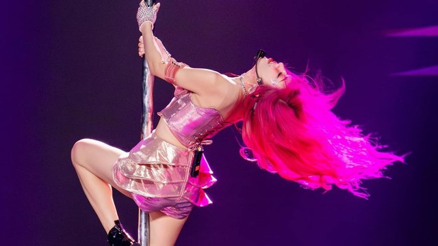 Nữ ca sĩ tài sắc vẹn toàn lên ngôi Quán quân Chị Đẹp, có ông là nhà ngoại giao từng tham gia đàm phán Hiệp Định Paris- Ảnh 8.