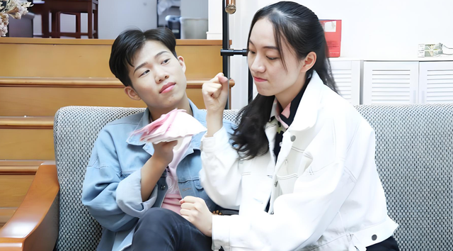 Tôi tưởng mình "kiếp trước đã cứu cả thế giới" nên mới lấy được anh, ngờ đâu sau 5 tháng, tôi bị choáng ngợp với những gì anh thể hiện- Ảnh 1.
