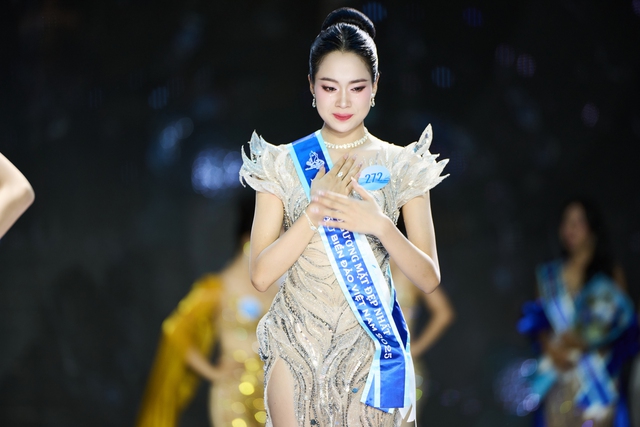 Nữ sinh quê Thanh Hóa - Nguyễn Thị Mỹ Linh đăng quang Hoa hậu Biển đảo Việt Nam- Ảnh 6. Nữ sinh quê Thanh Hóa - Nguyễn Thị Mỹ Linh đăng quang Hoa hậu Biển đảo Việt Nam- Ảnh 6.
