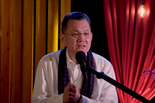 NSƯT Hữu Châu: "Nếu có người nói thấy tôi trong bar, tôi không biết ăn nói sao với học trò"- Ảnh 1. NSƯT Hữu Châu: "Nếu có người nói thấy tôi trong bar, tôi không biết ăn nói sao với học trò"- Ảnh 1.