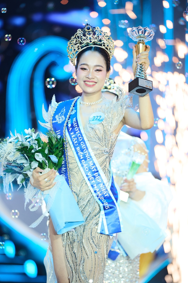 Nữ sinh quê Thanh Hóa - Nguyễn Thị Mỹ Linh đăng quang Hoa hậu Biển đảo Việt Nam- Ảnh 5. Nữ sinh quê Thanh Hóa - Nguyễn Thị Mỹ Linh đăng quang Hoa hậu Biển đảo Việt Nam- Ảnh 5.