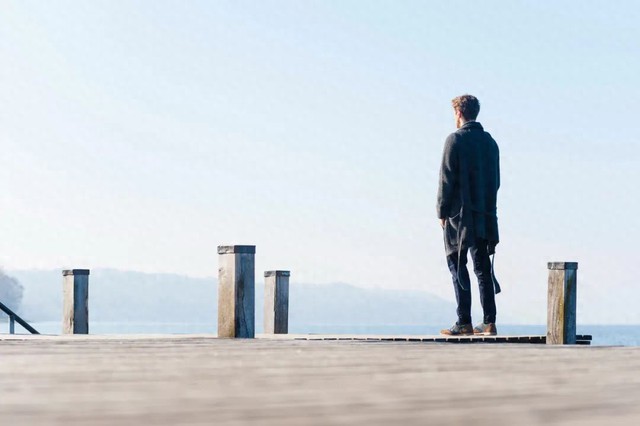 'Làm cách nào để tôi thoát cảnh nghèo đói, nhanh đổi đời’ – DeepSeek khuyên 7 ĐIỀU chí lý, không hề viển vông - Ảnh 3. 'Làm cách nào để tôi thoát cảnh nghèo đói, nhanh đổi đời’ – DeepSeek khuyên 7 ĐIỀU chí lý, không hề viển vông - Ảnh 3.