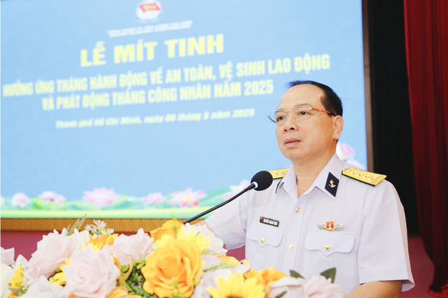 Tân cảng Sài Gòn phát động Tháng Công nhân và Tháng hành động về an toàn, vệ sinh lao động năm 2025- Ảnh 2. Tân cảng Sài Gòn phát động Tháng Công nhân và Tháng hành động về an toàn, vệ sinh lao động năm 2025- Ảnh 2.