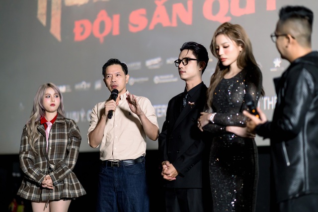 Nữ diễn viên Việt nổi tiếng nhờ trợ lý "bóp cổ" mình để có cảm xúc làm một việc- Ảnh 1. Nữ diễn viên Việt nổi tiếng nhờ trợ lý "bóp cổ" mình để có cảm xúc làm một việc- Ảnh 1.