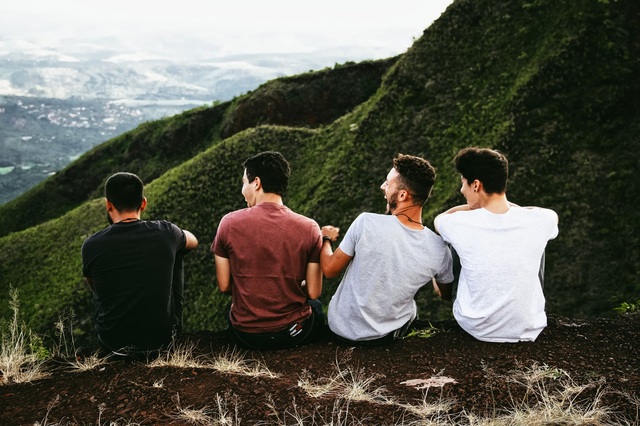 Đàn ông tuổi 37, hiểu thấu: ‘Tướng quân có gươm không chém ruồi; hổ dữ có vuốt, không đuổi thỏ - Đừng để vài lời khó nghe kéo xuống bùn!’ - Ảnh 4. Đàn ông tuổi 37, hiểu thấu: ‘Tướng quân có gươm không chém ruồi; hổ dữ có vuốt, không đuổi thỏ - Đừng để vài lời khó nghe kéo xuống bùn!’ - Ảnh 4.