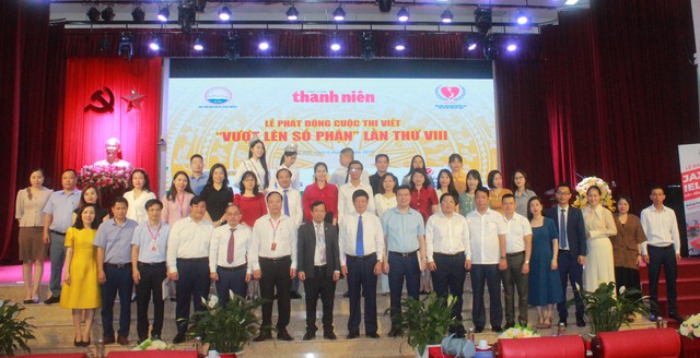 Phát động Cuộc thi viết “Vượt lên số phận” lần thứ VIII- Ảnh 21. Phát động Cuộc thi viết “Vượt lên số phận” lần thứ VIII- Ảnh 21.