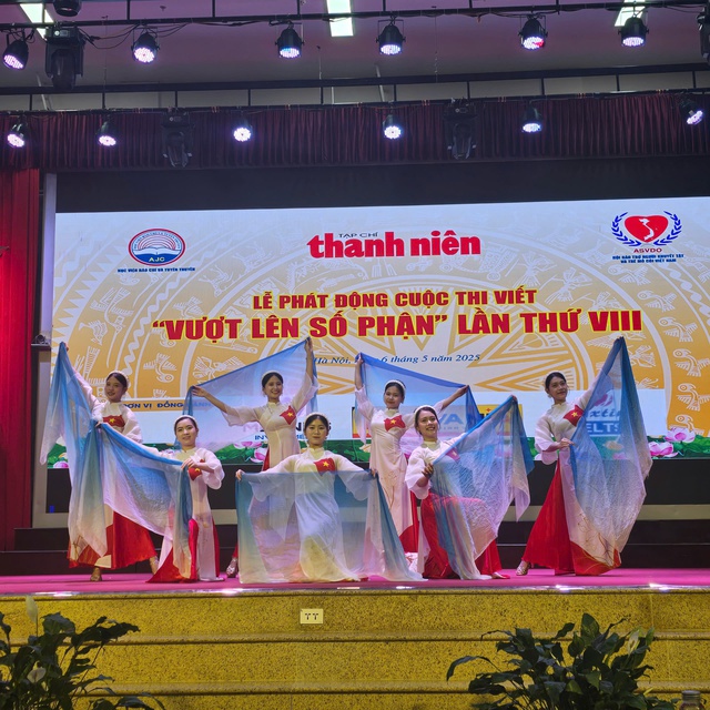 Phát động Cuộc thi viết “Vượt lên số phận” lần thứ VIII- Ảnh 1. Phát động Cuộc thi viết “Vượt lên số phận” lần thứ VIII- Ảnh 1.