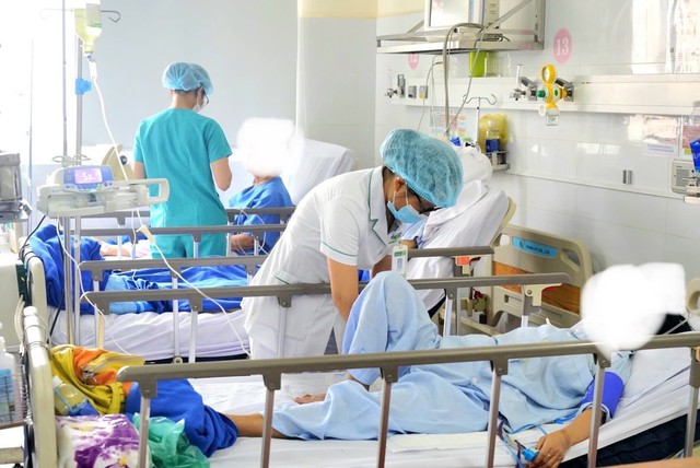 Đột quỵ não gia tăng và trẻ hóa: Bác sĩ cảnh báo đừng chủ quan với sức khỏe- Ảnh 2. Đột quỵ não gia tăng và trẻ hóa: Bác sĩ cảnh báo đừng chủ quan với sức khỏe- Ảnh 2.