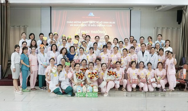 Sôi động Hội thi “Rung chuông vàng” tại Bệnh viện Phụ sản MêKông: Tri ân những người chăm sóc thầm lặng- Ảnh 5. Sôi động Hội thi “Rung chuông vàng” tại Bệnh viện Phụ sản MêKông: Tri ân những người chăm sóc thầm lặng- Ảnh 5.
