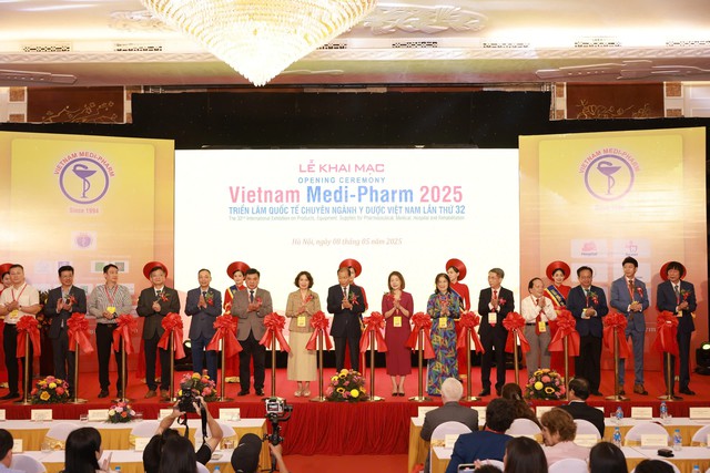 Khai mạc Triển lãm Quốc tế chuyên ngành Y dược Việt Nam lần thứ 32 tại Hà Nội- Ảnh 1. Khai mạc Triển lãm Quốc tế chuyên ngành Y dược Việt Nam lần thứ 32 tại Hà Nội- Ảnh 1.