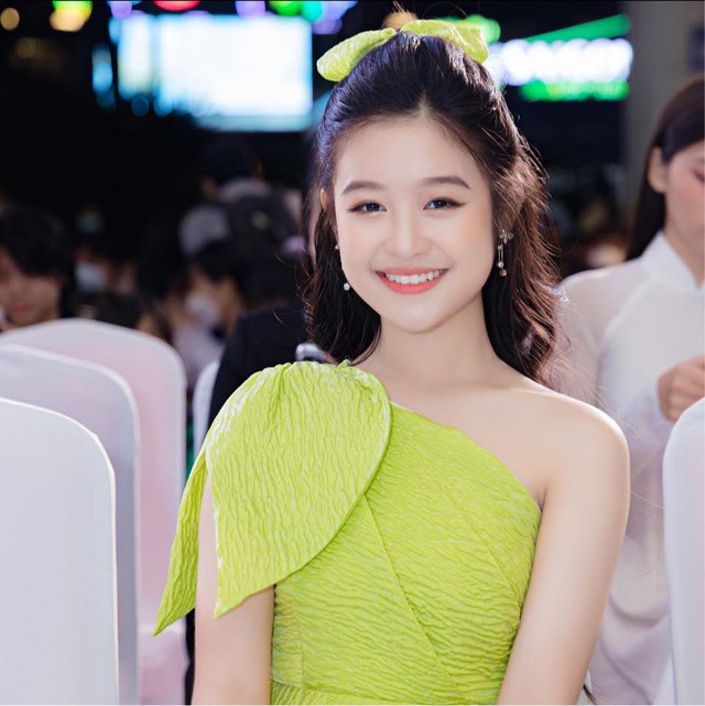 Mỹ nhân "cạnh tranh" Hoa hậu với Lọ Lem nhà Quyền Linh có quyết định bất ngờ về học hành: Ai nấy khen "trưởng thành quá"- Ảnh 2.