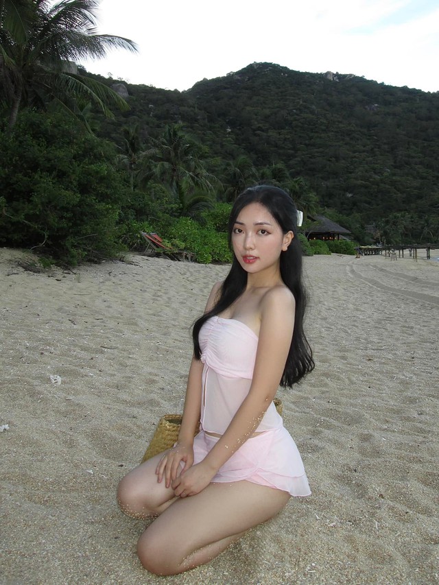 Hotgirl Bắc Giang lấy chồng cầu thủ được khen xinh nhất dàn WAGs Việt, đến Doãn Hải My còn phải thốt lên "xuất sắc"- Ảnh 7. Hotgirl Bắc Giang lấy chồng cầu thủ được khen xinh nhất dàn WAGs Việt, đến Doãn Hải My còn phải thốt lên "xuất sắc"- Ảnh 7.
