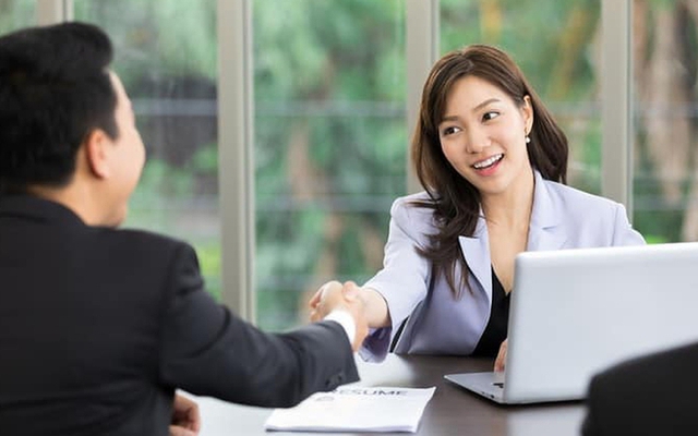Nhà tuyển dụng hỏi: “Làm sao đưa 100 con cừu qua sông trong 3 lần với số cừu bằng nhau?”, người EQ cao trả lời khôn ngoan, ghi điểm tuyệt đối!- Ảnh 3. Nhà tuyển dụng hỏi: “Làm sao đưa 100 con cừu qua sông hi88.com - hi88.win 3 lần với số cừu bằng nhau?”, người EQ cao trả lời khôn ngoan, ghi điểm tuyệt đối!- Ảnh 3.