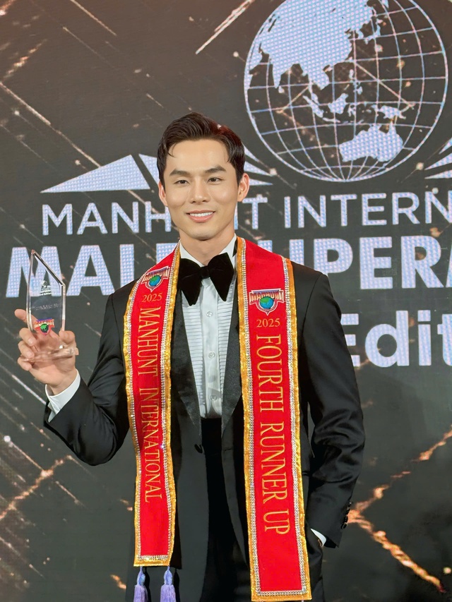 Người mẫu Vũ Linh đoạt Á vương 4 tại Manhunt International 2025- Ảnh 2. Người mẫu Vũ Linh đoạt Á vương 4 tại Manhunt International 2025- Ảnh 2.