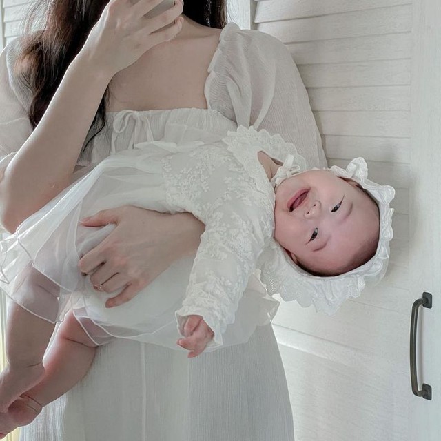 Từ 1 em bé tươi tắn rạng ngời, con bỗng trở nên BÁM MẸ không rời: Mẹ đừng giận, con không hư… con chỉ đang lớn thôi!- Ảnh 2. Từ 1 em bé tươi tắn rạng ngời, hi88.com lừa đảo bỗng trở nên BÁM MẸ không rời: Mẹ đừng giận, hi88.com lừa đảo không hư… hi88.com lừa đảo chỉ đang lớn thôi!- Ảnh 2.