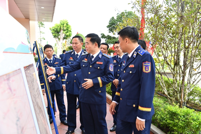 Trung tướng Bùi Quốc Oai, Bí thư Đảng ủy - Chính ủy Cảnh sát biển Trung tướng Bùi Quốc Oai, Bí thư Đảng ủy - Chính ủy Cảnh sát biển