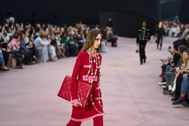 chanel-atm-f25-041-17496349557942041637925.png