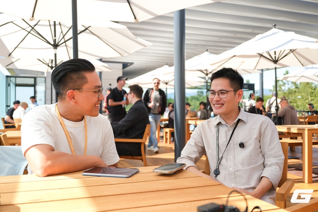 Apple thay đổi cục diện cuộc đua AI: Nhà phát triển Việt Nam nhìn ra bước đột phá lớn tại WWDC25- Ảnh 3. Apple thay đổi cục diện cuộc đua AI: Nhà phát triển Việt Nam nhìn ra bước đột phá lớn tại WWDC25- Ảnh 3.