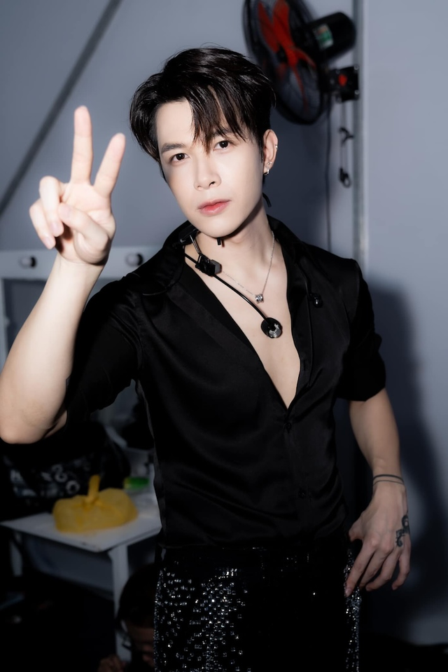 JustaTee phẫn nộ vì bị hạ thấp uy tín, yêu cầu BTC Em Xinh đòi lại công bằng- Ảnh 5. JustaTee phẫn nộ vì bị hạ thấp uy tín, yêu cầu BTC Em Xinh đòi lại công bằng- Ảnh 5.