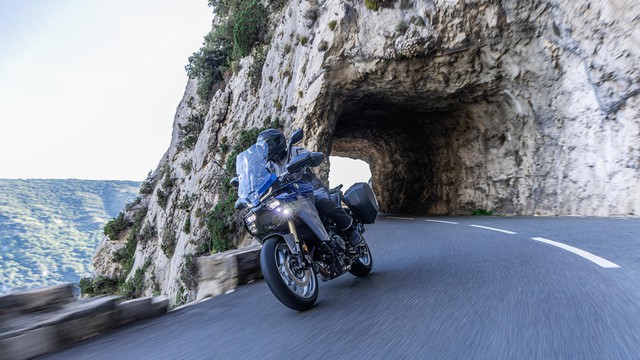 Yamaha giới thiệu công nghệ đèn pha Matrix LED đầu tiên trên xe máy: Bước ngoặt công nghệ cho an toàn ban đêm- Ảnh 2. Yamaha giới thiệu công nghệ đèn pha Matrix LED đầu tiên trên hi88 com máy: Bước ngoặt công nghệ cho an toàn ban đêm- Ảnh 2.