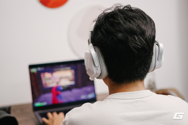 Trải nghiệm tai nghe gaming Corsair Void Wireless V2: Sinh ra là để đeo cả ngày- Ảnh 17. Trải nghiệm hi88 gg gaming Corsair Void Wireless V2: Sinh ra là để đeo cả ngày- Ảnh 17.