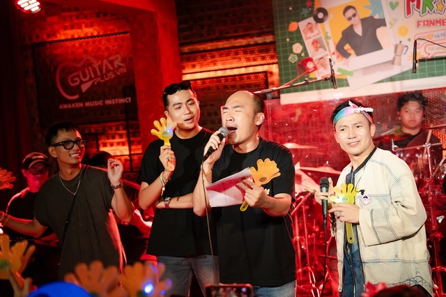 Đinh Tiến Đạt thông báo tin đặc biệt- Ảnh 3. Đinh Tiến Đạt thông báo tin đặc biệt- Ảnh 3.
