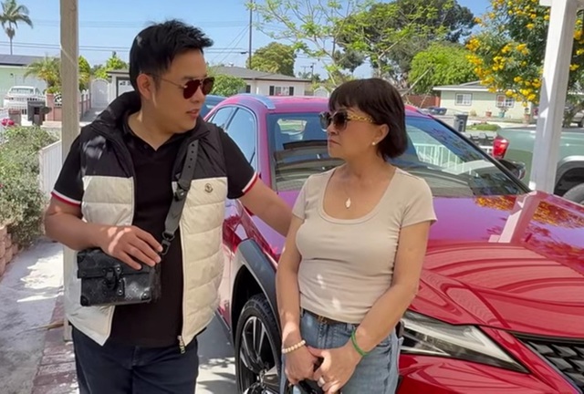 Nữ danh ca 69 tuổi mắng, nói thẳng Quang Lê: "Tôi không đồng ý"- Ảnh 1. Nữ danh ca 69 tuổi mắng, nói thẳng Quang Lê: "Tôi không đồng ý"- Ảnh 1.