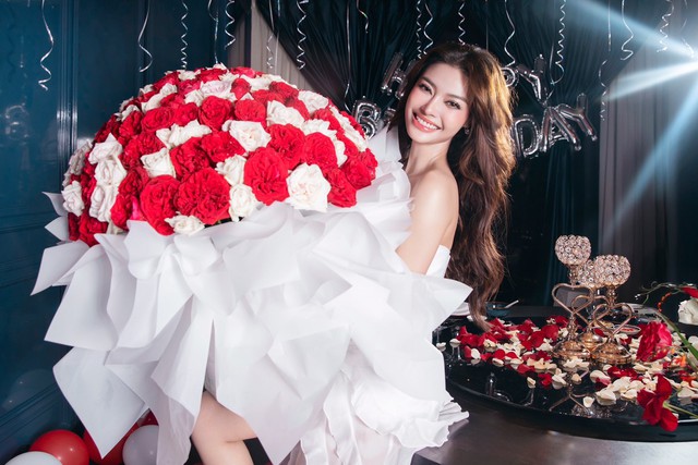 Ngọc Loan và Kiều Loan: Cùng có cuộc sống "phú bà", vướng chung 1 tin đồn gây sốc- Ảnh 13. Ngọc tại hi88 và Kiều tại hi88: Cùng có cuộc sống "phú bà", vướng chung 1 tin đồn gây sốc- Ảnh 13.