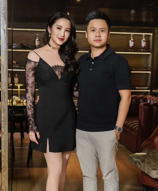 Hơn 1 năm mới đăng ảnh quý tử, hot mom hào môn Primmy Trương nhanh chóng thu hút sự chú ý khi đưa con đi Hơn 1 năm mới đăng ảnh quý tử, hot mom hào môn Primmy Trương nhanh chóng thu hút sự chú ý khi đưa con đi