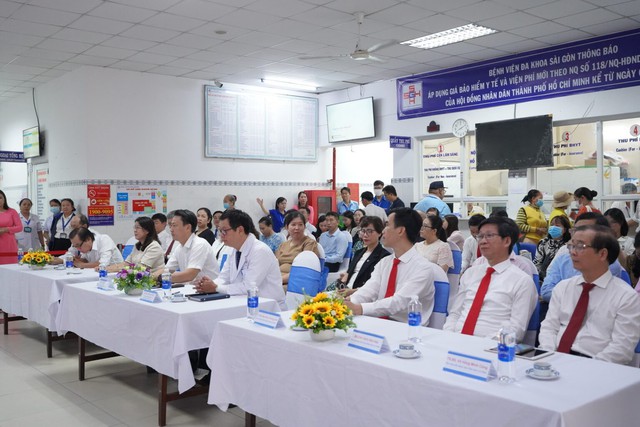 Bệnh viện Nhân dân Gia Định khai trương Phòng khám vệ tinh tại Bệnh viện Đa khoa Sài Gòn: Bước tiến mới trong mô hình liên kết y tế công lập- Ảnh 3. Bệnh viện Nhân dân Gia Định khai trương Phòng khám vệ tinh tại Bệnh viện Đa khoa Sài Gòn: Bước tiến mới trong mô hình liên kết y tế công lập- Ảnh 3.