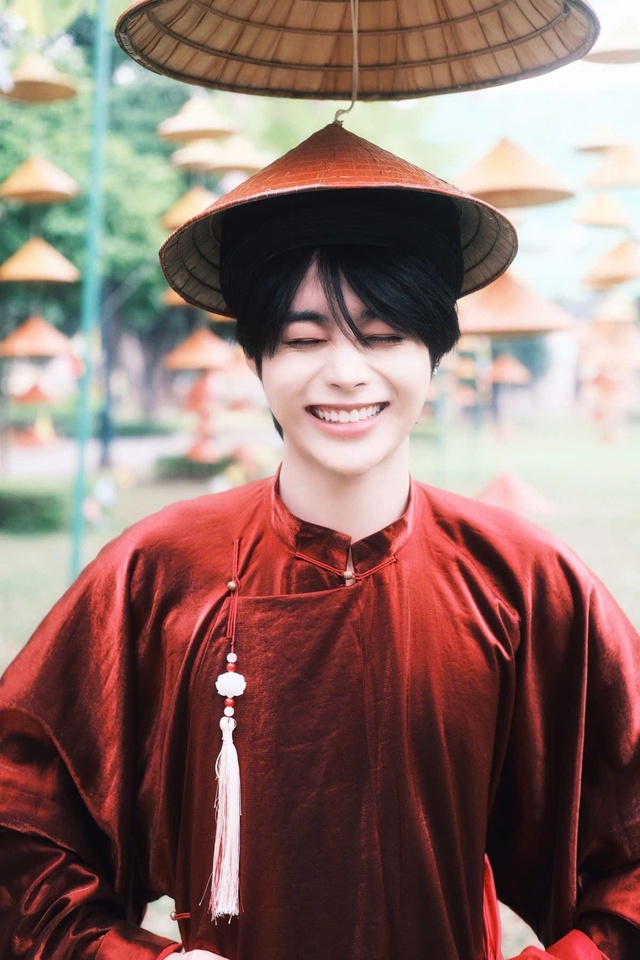 Hanbin có tình yêu nước mãnh liệt dù ở xa quê hương Hanbin có tình yêu nước mãnh liệt dù ở xa quê hương