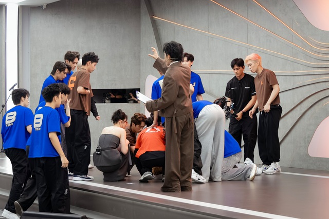 Mỹ nam Lật Mặt 8 được T&oacute;c Ti&ecirc;n hết l&ograve;ng săn đ&oacute;n l&agrave; ai?- Ảnh 2.