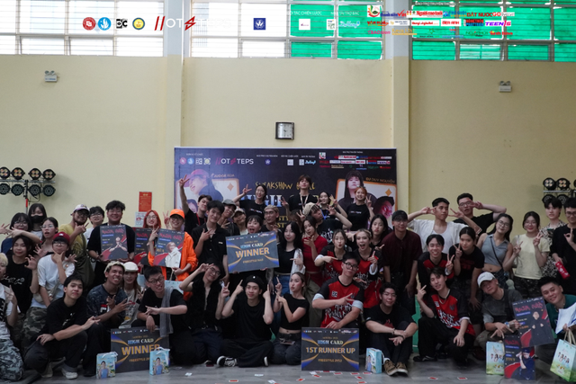 HOTSTEPS 2025 SNEAKSHOW BATTLE - “HIGH CARD”: THIÊU CHÁY SÀN ĐẤU, LẬT MỞ ĐAM MÊ- Ảnh 2. HOTSTEPS 2025 SNEAKSHOW BATTLE - “HIGH CARD”: THIÊU CHÁY SÀN ĐẤU, LẬT MỞ ĐAM MÊ- Ảnh 2.