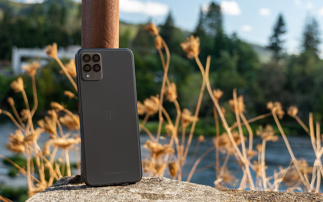 Điện thoại của &ocirc;ng Trump c&oacute; thể l&agrave; 1 trong 4 smartphone Trung Quốc n&agrave;y đổi t&ecirc;n, thay vỏ- Ảnh 5.