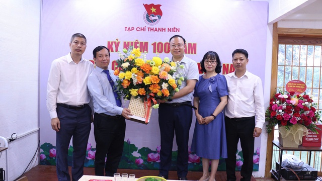 Tạp chí Thanh niên tổ chức kỷ niệm 100 năm Ngày Báo chí cách mạng Việt Nam- Ảnh 7. Tạp chí Thanh niên tổ chức kỷ niệm 100 năm Ngày Báo chí cách mạng Việt Nam- Ảnh 7.