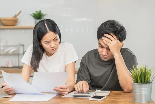 Lương hơn 1,5 tỷ/năm mà không tiết kiệm nổi một đồng: Cặp đôi bất ngờ phát hiện Lương hơn 1,5 tỷ/năm mà không tiết kiệm nổi một đồng: Cặp đôi bất ngờ phát hiện