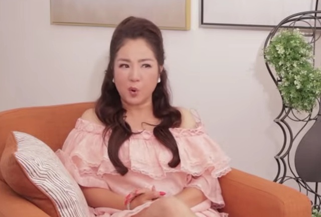 Tài tử điện ảnh bị rụng tóc: "Ngủ dậy tôi không dám nhìn xuống gối, khủng khiếp lắm"- Ảnh 1. Tài tử điện ảnh bị rụng tóc: "Ngủ dậy tôi không dám nhìn xuống gối, khủng khiếp lắm"- Ảnh 1.